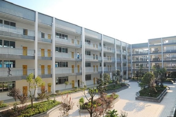 2021年四川鞏縣職業(yè)技術學校報名條件及招生對象
