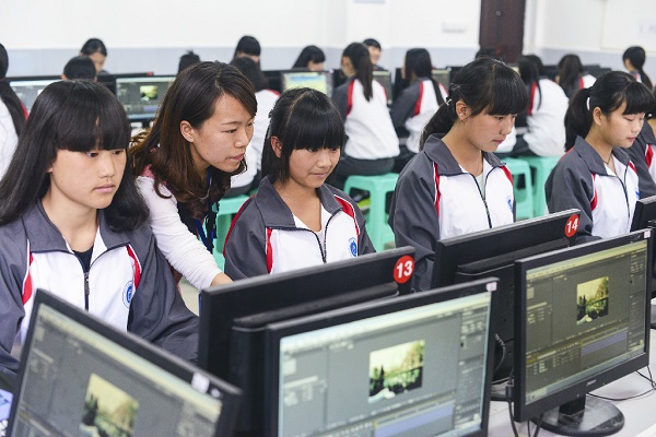 四川職高可以考的大學(xué)名單(四川?？聘呖间浫》?jǐn)?shù)線)