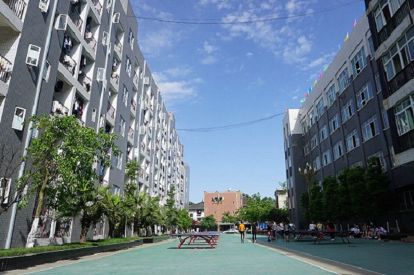 四川省閬中師范學(xué)院2022年報(bào)考條件、招生要求、招收目標(biāo)