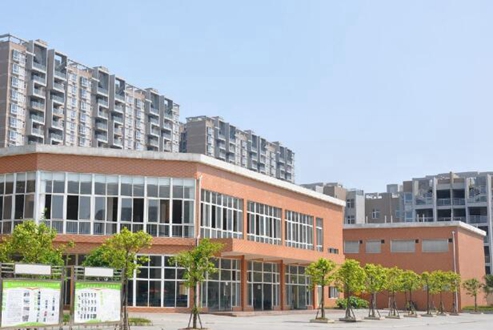 深圳初中畢業(yè)讀中專學(xué)校