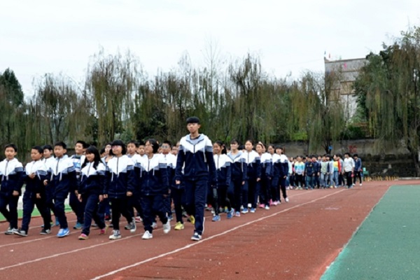 2022年四川初中畢業(yè)能讀中專嗎？