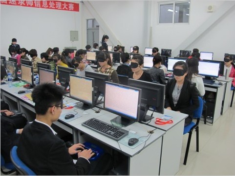 計(jì)算機(jī)學(xué)校培訓(xùn)學(xué)校(計(jì)算機(jī)學(xué)校都學(xué)什么)