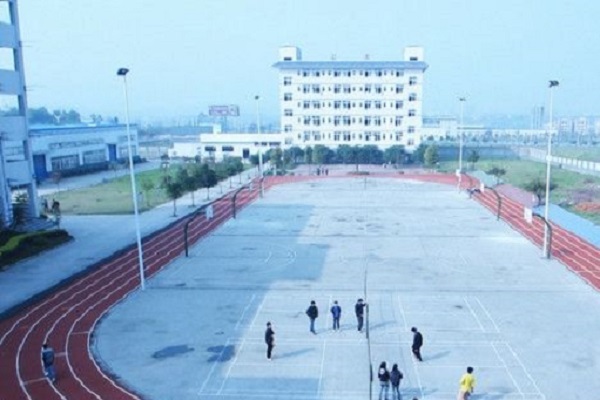 四川西南航空職業(yè)技術(shù)學(xué)校怎么樣(四川西南航空職業(yè)技術(shù)學(xué)院地址)