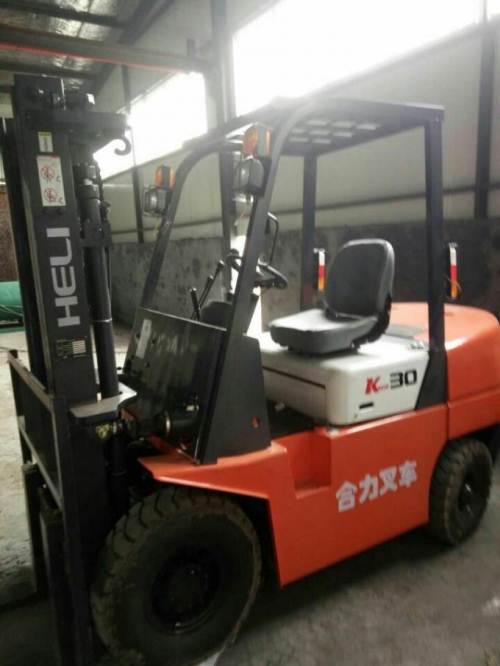 呼和浩特叉車證培訓學校地址(呼和浩特市叉車本怎么考)