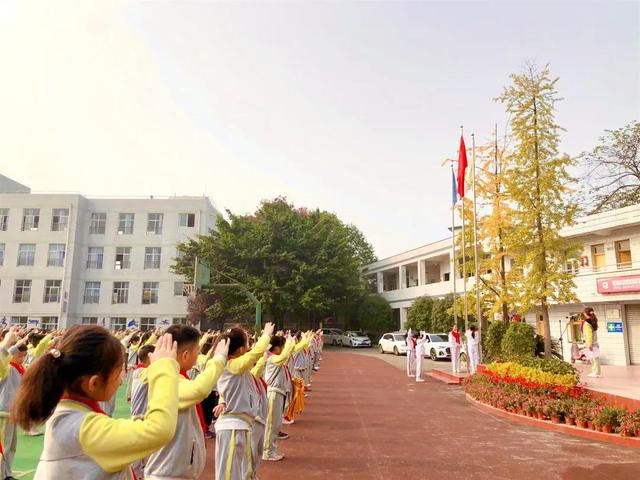 新都一中實(shí)驗(yàn)學(xué)校(新都一中實(shí)驗(yàn)學(xué)校老師名單)