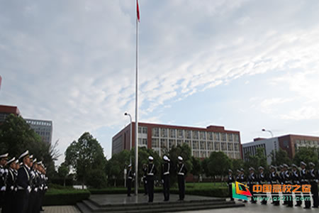 南通高職學校(南通藍領技工學校校服)