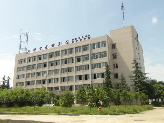 成都針灸培訓(xùn)學(xué)校(成都針灸美容培訓(xùn)學(xué)校)圖3
