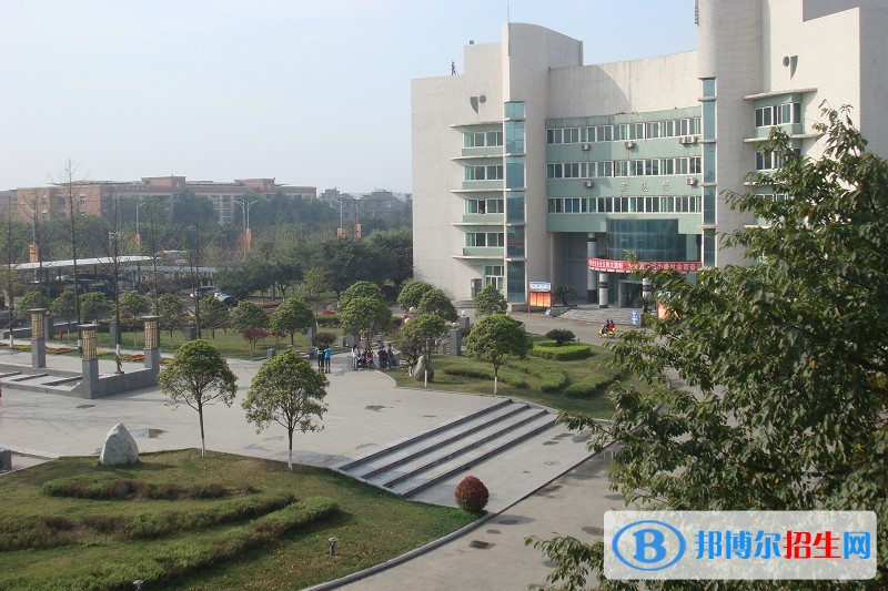 成都紡織高等?？茖W(xué)校學(xué)費(fèi)(成都紡織?？茖W(xué)校升二本)