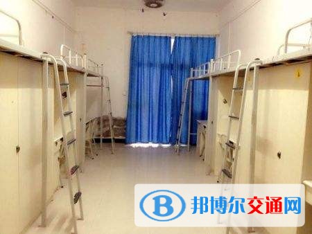 成都航空旅游職業(yè)學(xué)校好嗎(后悔學(xué)飛機(jī)電子維修)