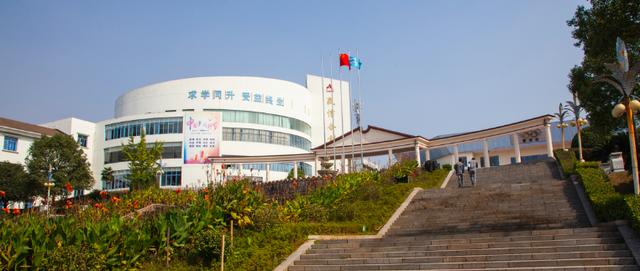 長沙湘郡未來實(shí)驗(yàn)學(xué)校(長沙湘郡未來實(shí)驗(yàn)學(xué)校怎么樣)