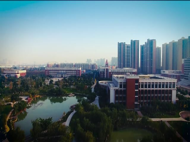 成都信息職業(yè)技術學校(長沙市信息職業(yè)技術學校)