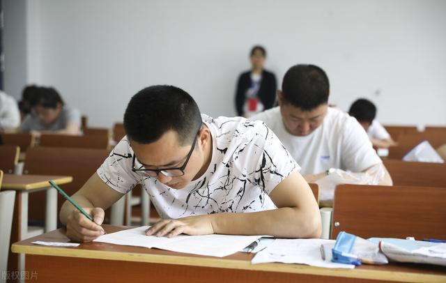 中專畢業(yè)了怎么升大專(在校中專生怎么升大專)圖1