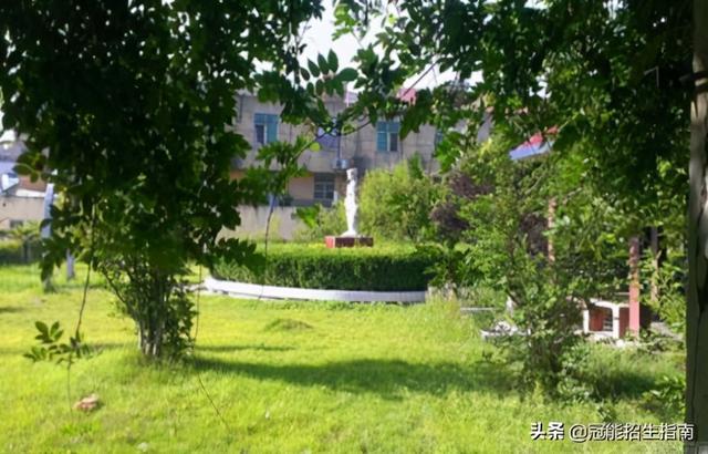 包含成都醫(yī)學(xué)院護(hù)理專(zhuān)業(yè)的詞條