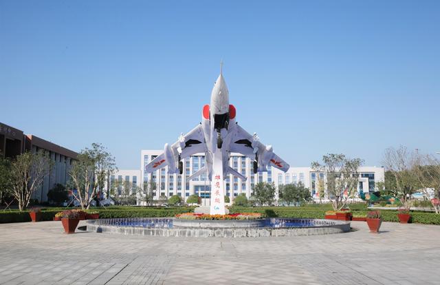 300分左右的公辦專(zhuān)科大學(xué)(300分左右的專(zhuān)科大學(xué)有哪些)