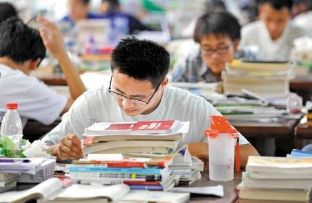 300分左右的公辦專(zhuān)科大學(xué)(300分左右的專(zhuān)科大學(xué)有哪些)
