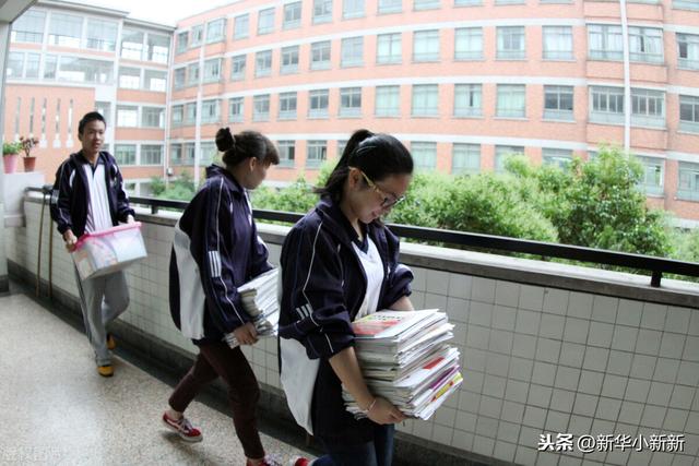 走單招好還是直接考?？坪?單招可以報(bào)考的學(xué)校)