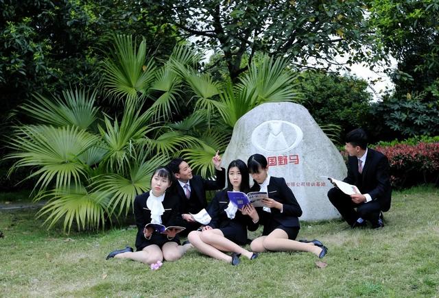 成都職業(yè)技術學院是本科嗎(成都工業(yè)職業(yè)技術學院是本科還是?？?
