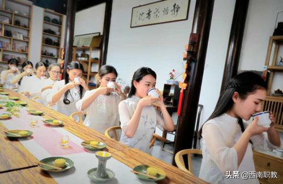四川工業(yè)科技學(xué)院?？?四川應(yīng)用技術(shù)職業(yè)學(xué)院專升本)