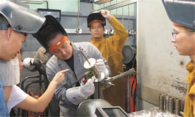 成都汽車職業(yè)技術學校學費(成都汽車職業(yè)技術學校官網)