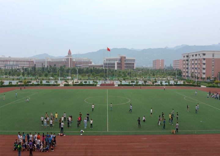 成都航空的職業(yè)學校(天府新區(qū)航空旅游職業(yè)學院)