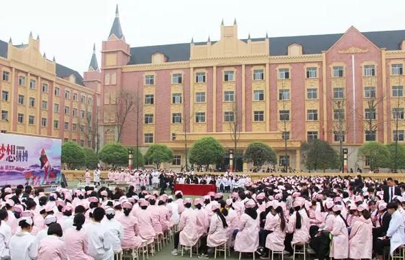 成都郫縣希望學校地址(成都郫縣希望職業(yè)學校圖片)