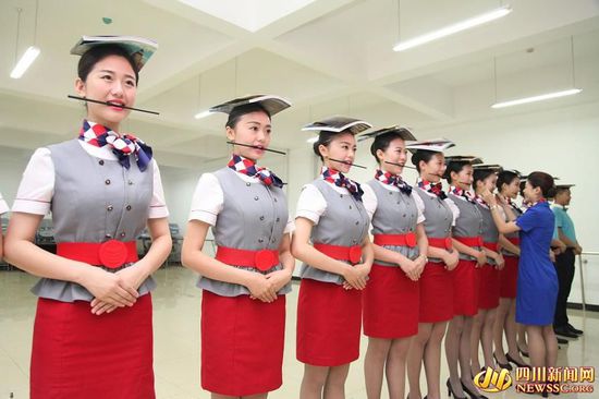 四川乘務(wù)有哪些學校(空中乘務(wù)本科學校有哪些)