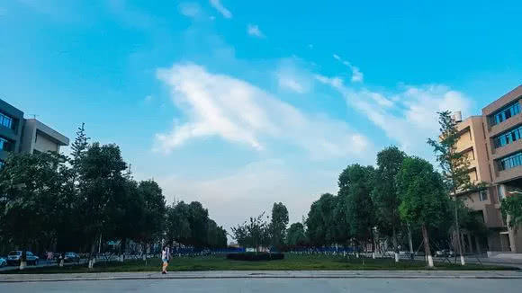 成都天府職業(yè)技術學校官網(wǎng)(成都天府職業(yè)技術學校是公辦還是民辦)