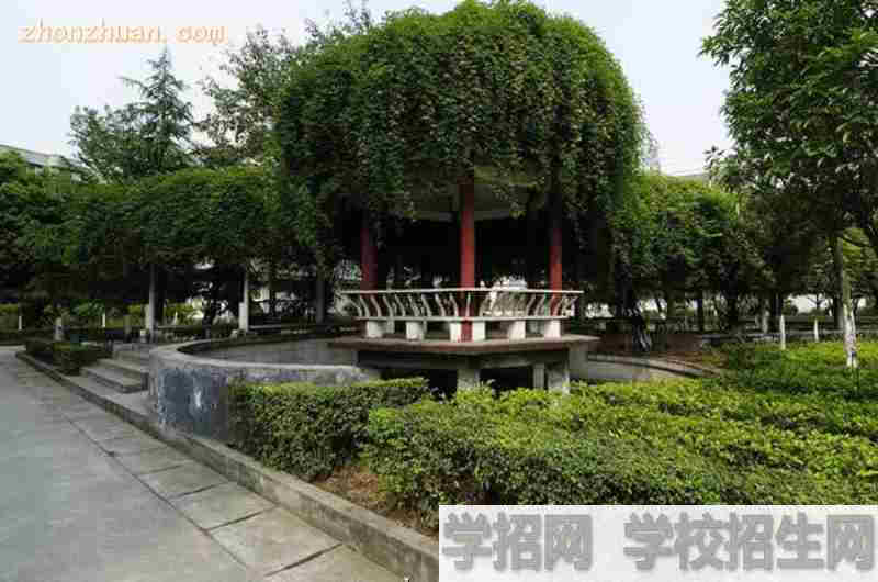 四川省水產(chǎn)學(xué)校學(xué)費標(biāo)準(zhǔn)(四川省水產(chǎn)學(xué)校郫縣校區(qū))