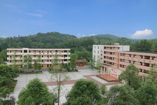 四川省輕工工程學校天府新區(qū)(四川省輕工工程學校天府校區(qū)怎么樣)