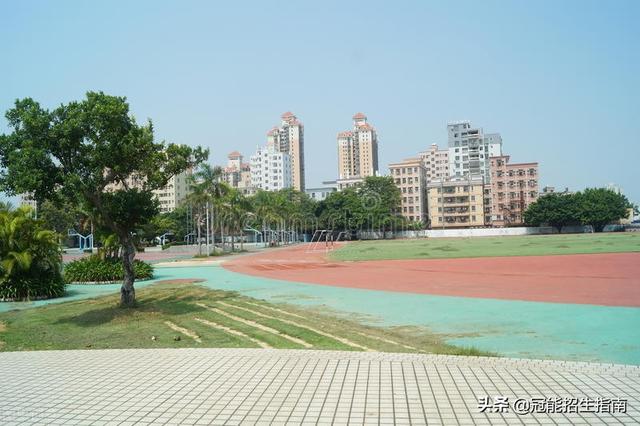 成都職業(yè)技術學院招初中畢業(yè)生嗎(成都職業(yè)技術學院官網(wǎng))