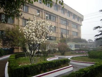 樂山中等職業(yè)學(xué)校排名(樂山育賢中等職業(yè)學(xué)校圖片)
